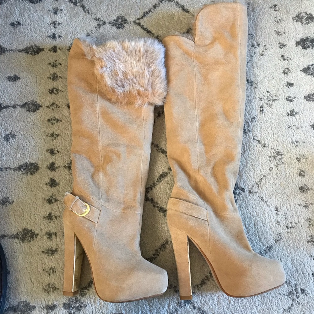 Colin Stuart Suede boots